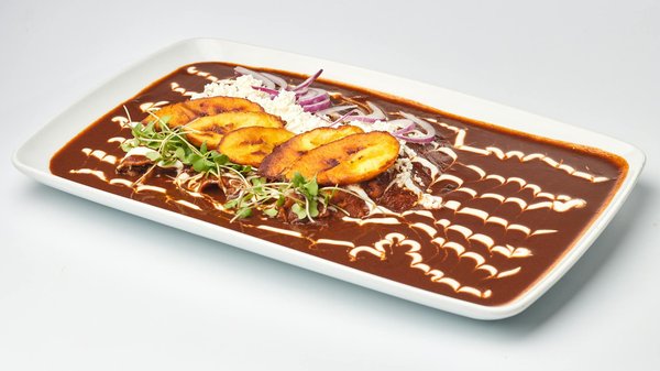 How Can British Culinary Traditions Surprise Your Taste Buds?